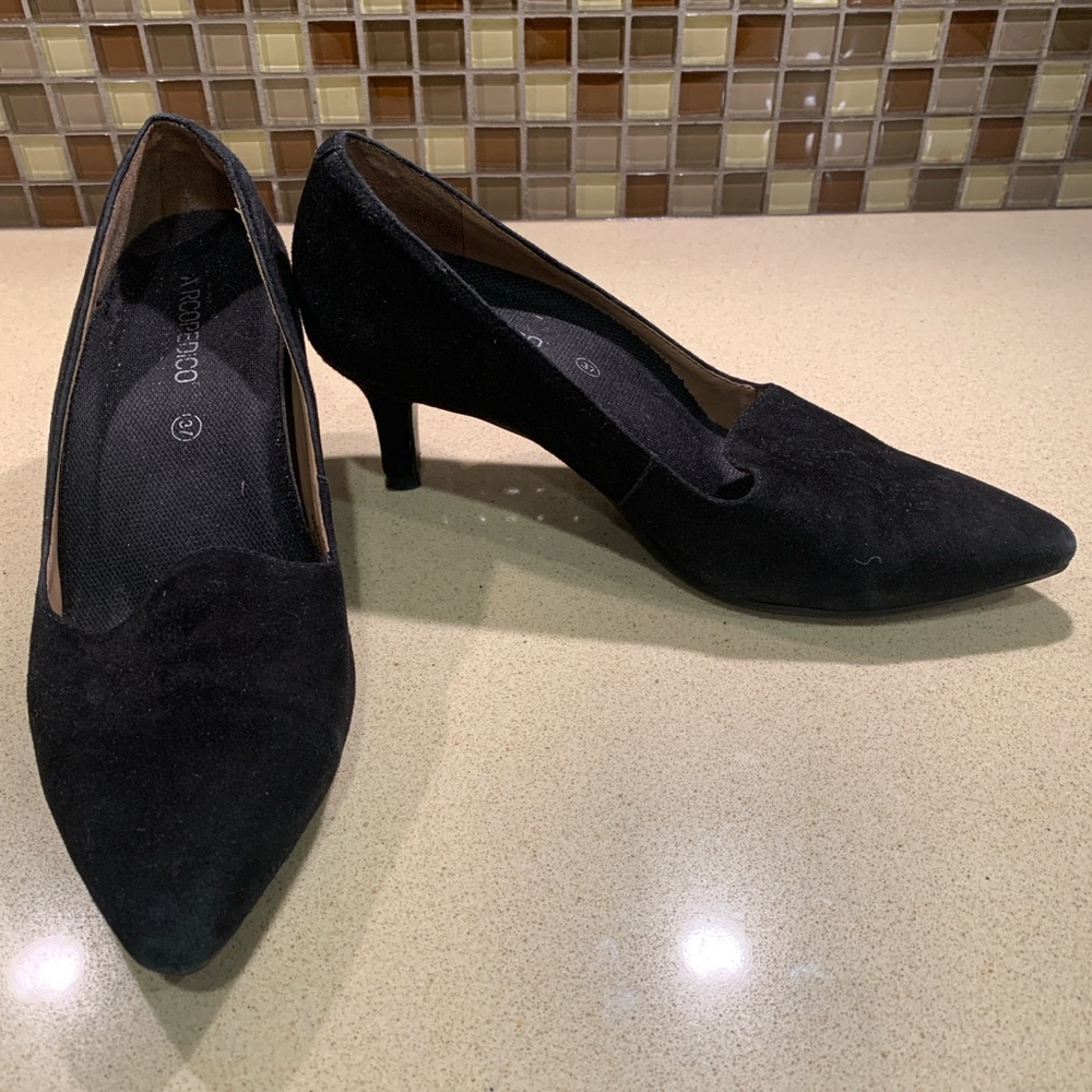 Aerosoles Suede like Pump